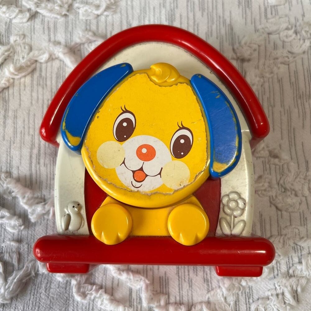 Vintage Kiddicraft Musical Wind Up Puppy Dog In Doghouse Plays Music Toy Musical
